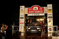 Rallye Český Krumlov: Vyhlášení výsledků na cílové rampě